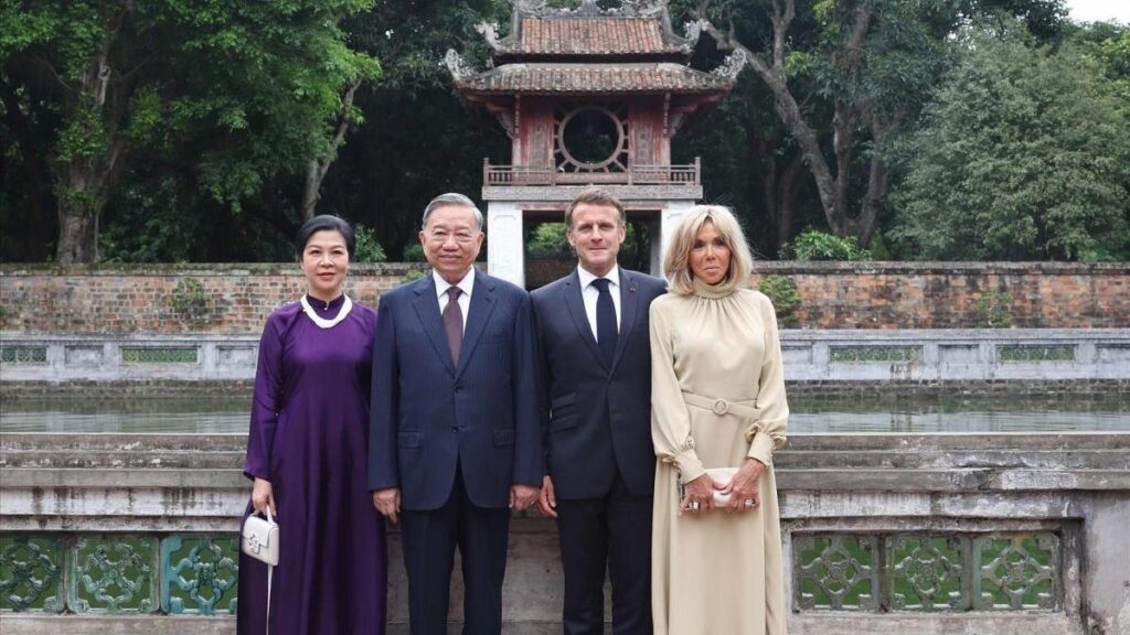 Văn Miếu - Quốc Tử Giám